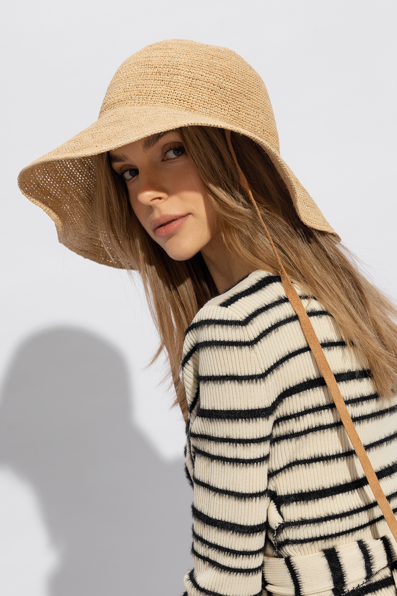Th Established Cap AM0AM07352 BDS - Beige 'Rafiah' straw hat